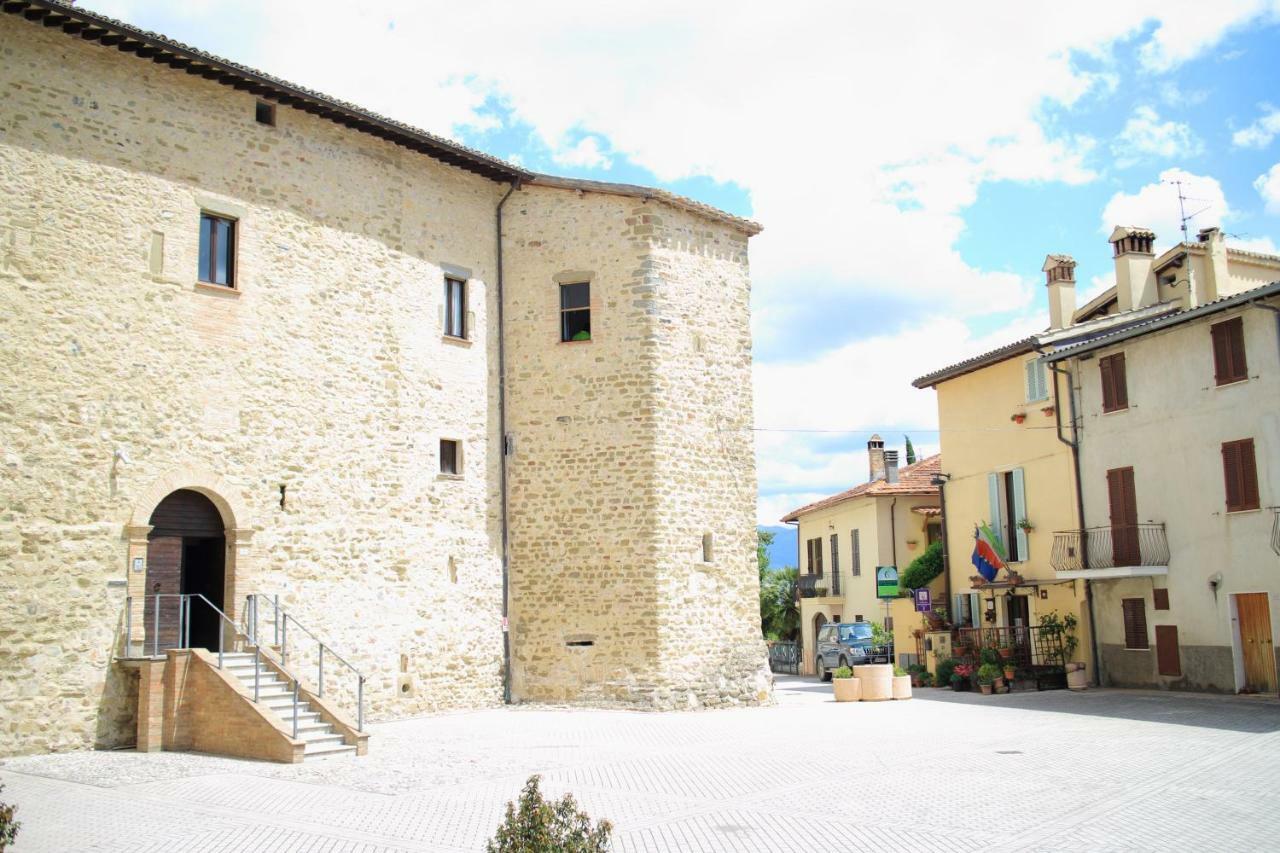 Angolo Del Gelsomino Castel Ritaldi Exterior foto